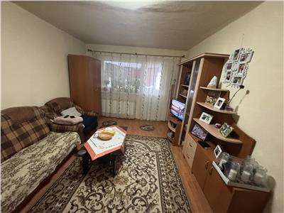 Apartament cu 3 camere etaj 1 de vanzare in Alba Iulia zona Carolina Mall