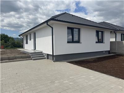 Casa noi la cheie de vanzare in Alba Iulia