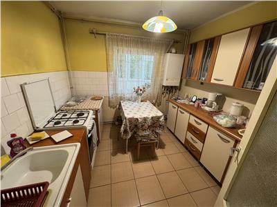 Apartament cu 2 camere de vanzare in Alba Iulia zona Tolstoi