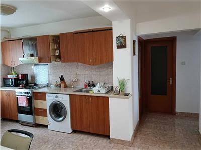 Apartament cu 3 camere de vanzare in Alba Iulia zona Carolina Mall