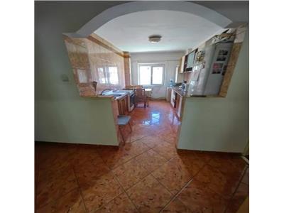 Apartament cu 3 camere de vanzare in Alba Iulia zona Cetate Mercur