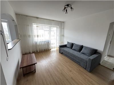Apartament c 2 camere de inchiriat In Alba Iulia zona Cetate